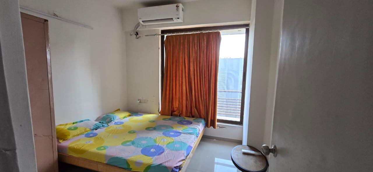 Fully Furnished 3 BHK Flat for Rent in South Bopal – Prime Location!-6