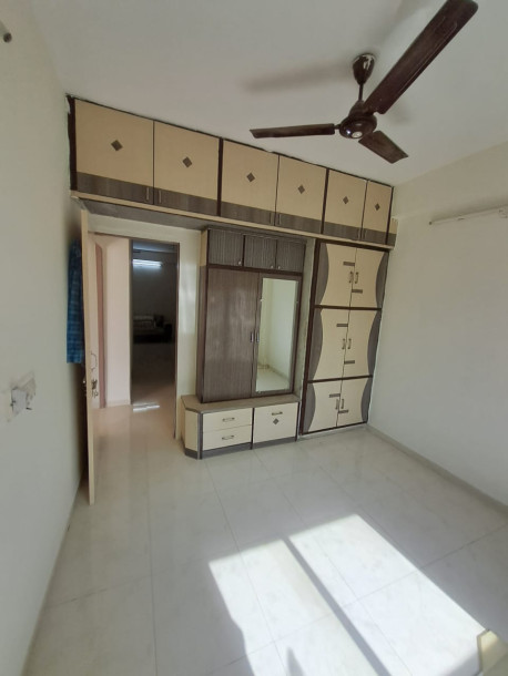 Stunning Furnished 2 BHK Flat Near Sayona Circle – Prime Location!-11