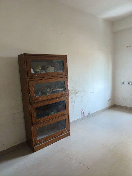 2 BHK Flat for Rent in Ashirvad Complex – Prime Location Near Sola Overbridge!-5