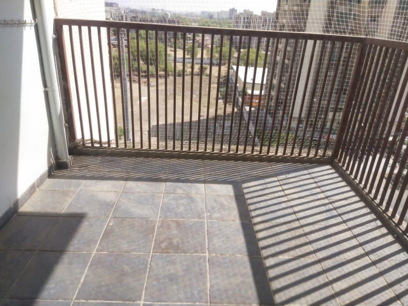 Spacious 3 BHK Furnished Flat for Rent in Satyamev Vista – Prime Location!-3