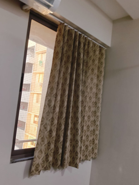 Spacious 2 BHK for Rent Near Shalby Hospital, Makarba – Prime Location!-13