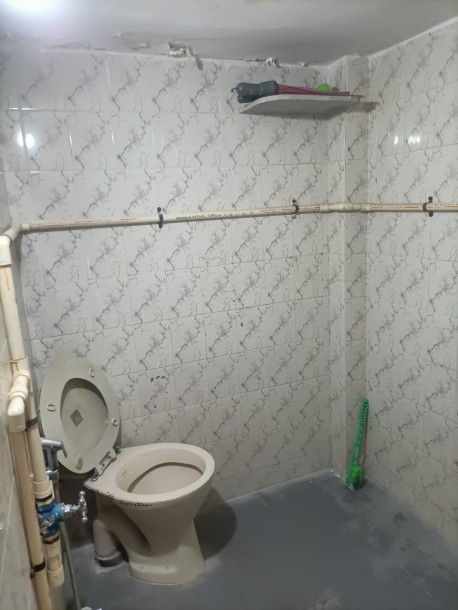 Semi-Furnished 2 BHK Tenament for Rent Near D-Mart, Satellite – Bachelor Friendly!-7