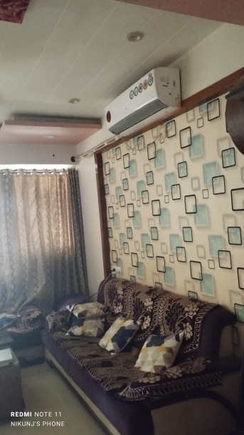 Fully Furnished 2 BHK Flat for Rent Opp. UGVCL Office, Gota – Family Only!-2